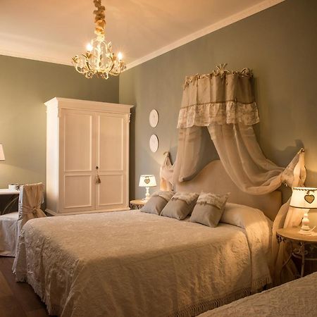B&B Il Biancospino Аббадиа Сан Сальваторе Экстерьер фото