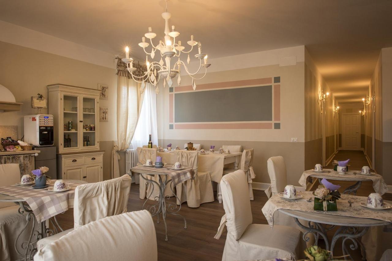 B&B Il Biancospino Аббадиа Сан Сальваторе Экстерьер фото